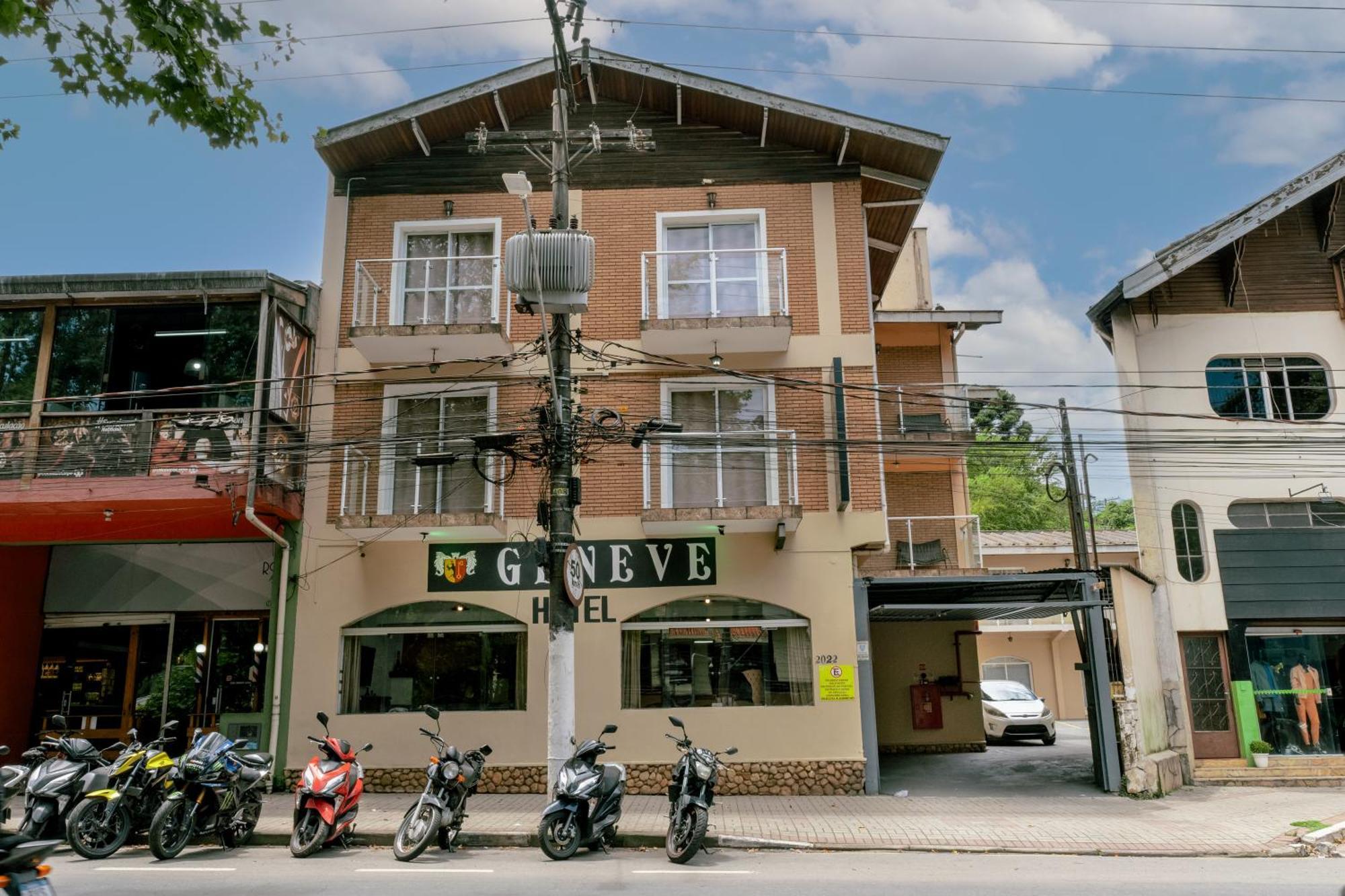 Hotel Geneve - 2Km Do Capivari Campos do Jordão Exterior foto